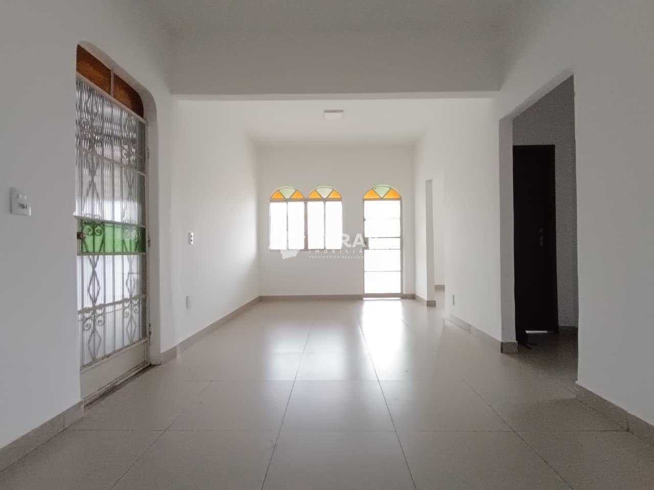 Casa para aluguel no PLANALTO: 03- SALA