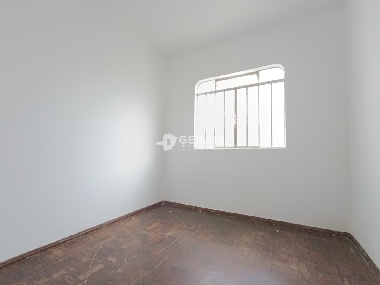 Casa para aluguel no PLANALTO: 06- QUARTO 03