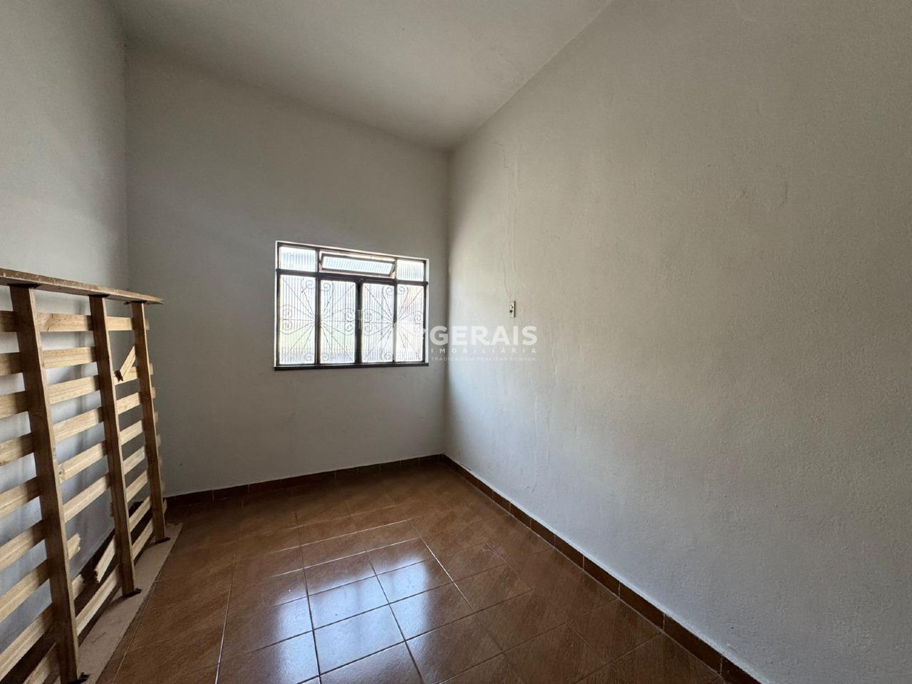 Casa para aluguel no AFONSO PENA: 07- QUARTO 03