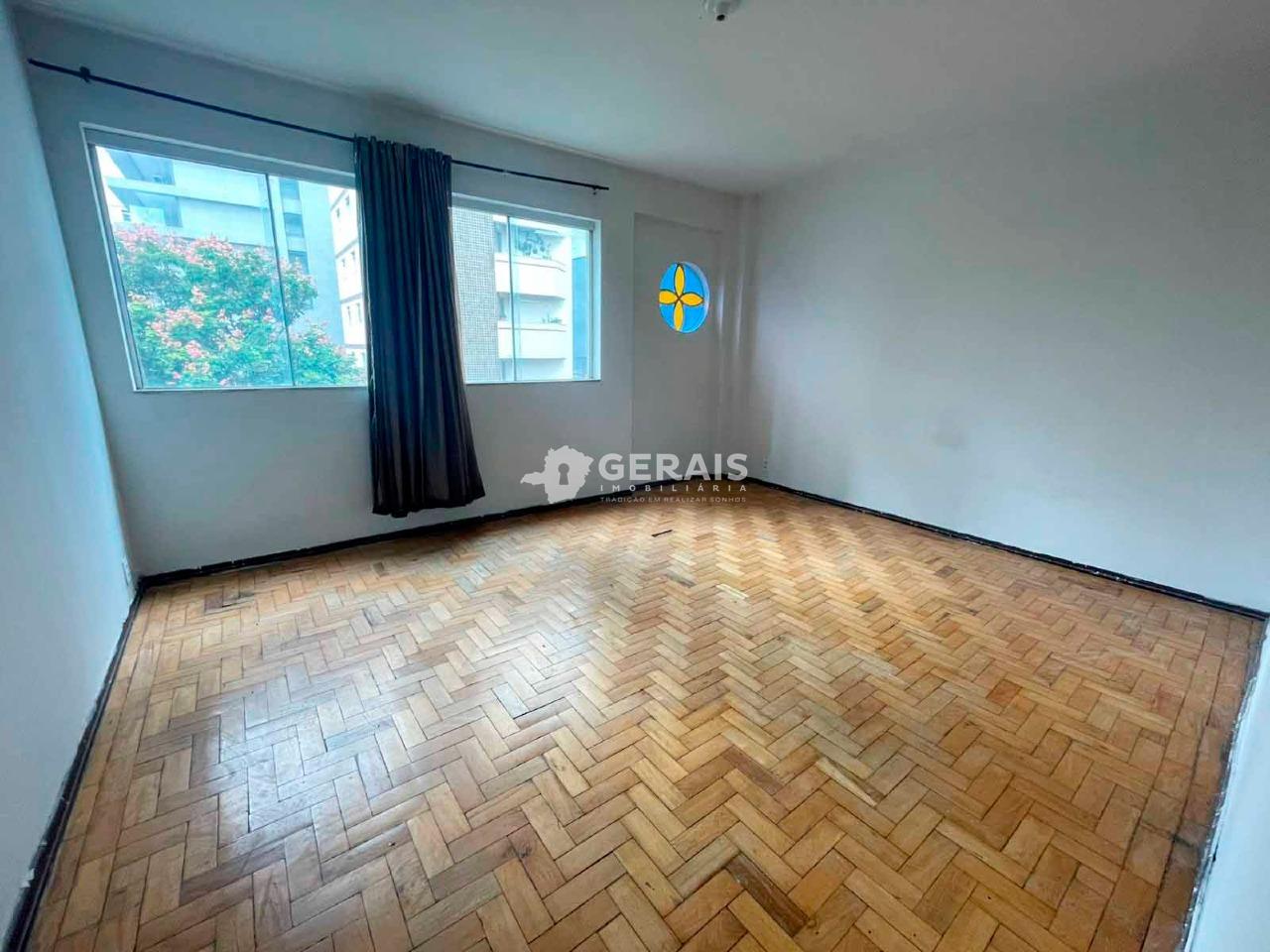 Apartamento para aluguel no CENTRO: 05- QUARTO 03 SUÍTE 01