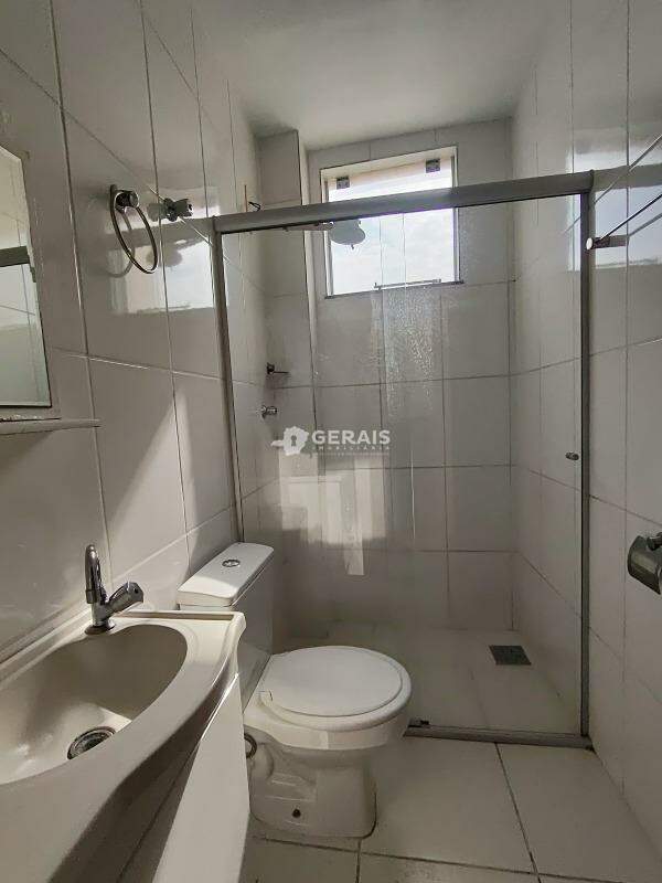 Apartamento para aluguel no SANTA ROSA: 07- BANHEIRO
