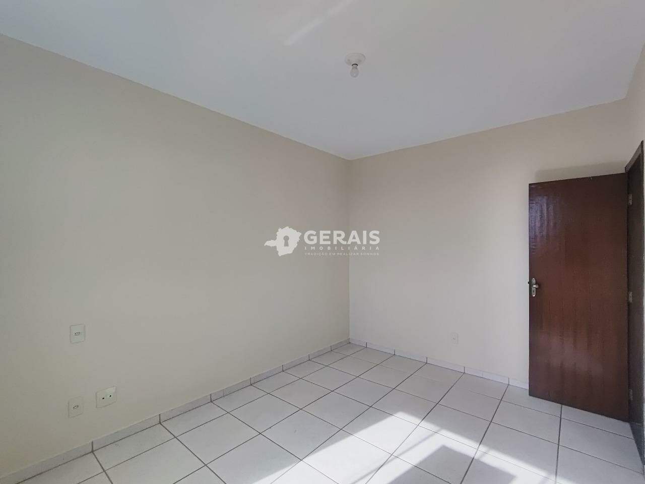 Apartamento para aluguel no SANTA ROSA: 06- QUARTO 02