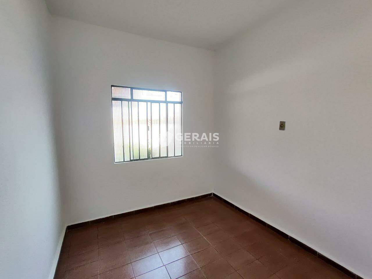 Barracão para aluguel no INTERLAGOS: 04 - QUARTO 01