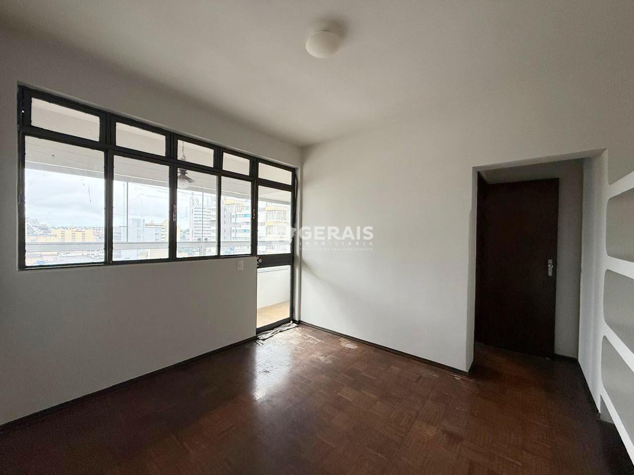 Apartamento à venda no CENTRO:  08- SALA 02