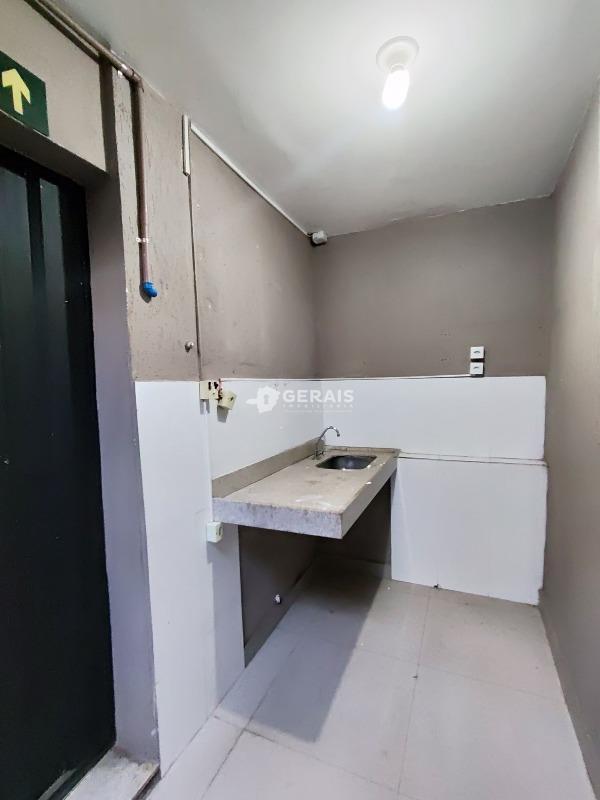 Loja com Sobreloja para aluguel no CENTRO: 07- COZINHA