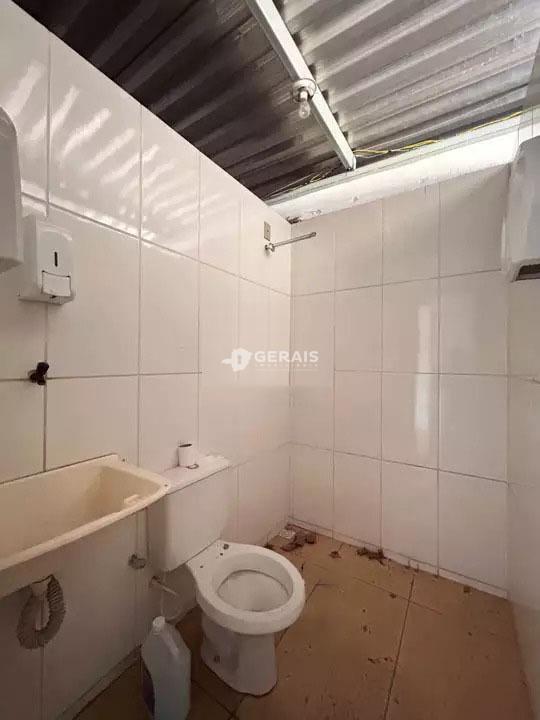 Loja para aluguel no NITERÓI: 06 - BANHEIRO