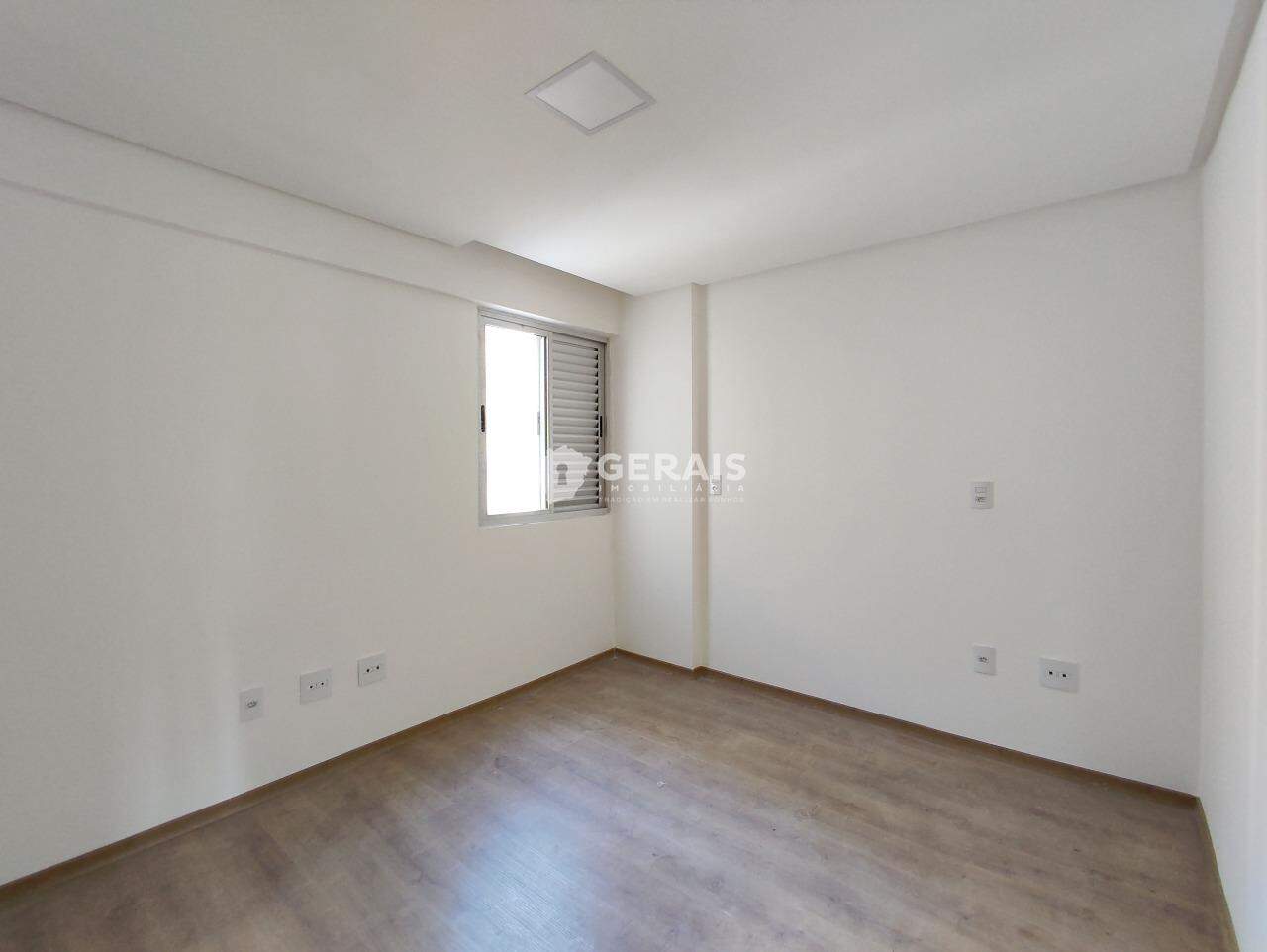 Apartamento para aluguel no CENTRO: 06- QUARTO SUÍTE 01