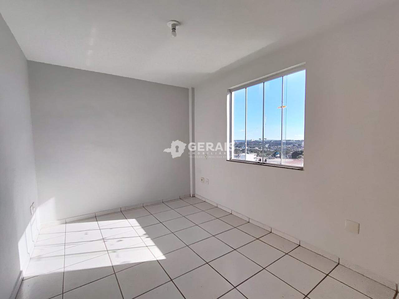 Apartamento para aluguel no SANTA ROSA: 05- QUARTO 01