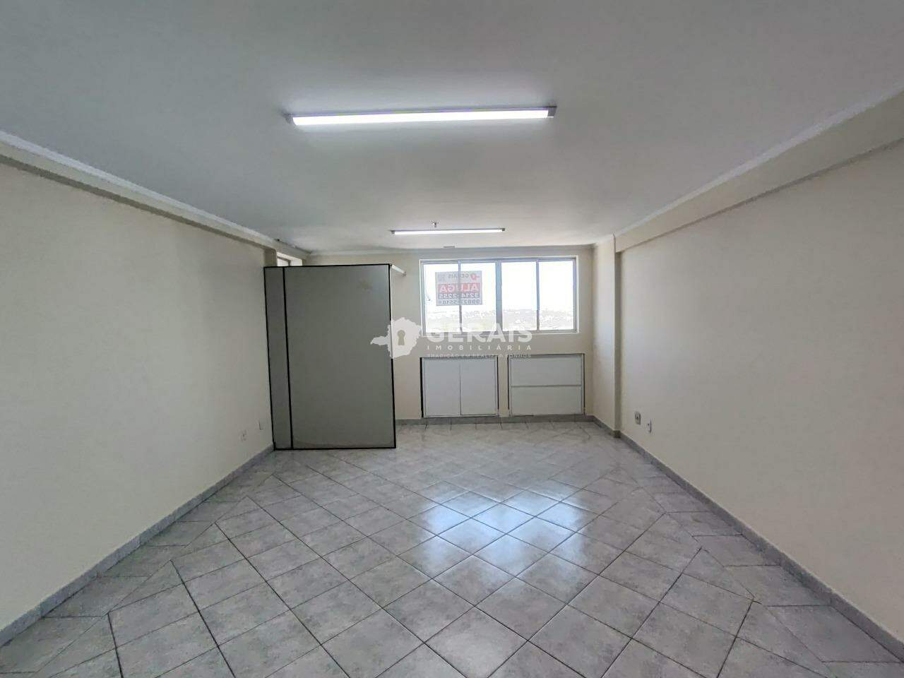 Sala para aluguel no CENTRO: 04- SALA DE ESPERA