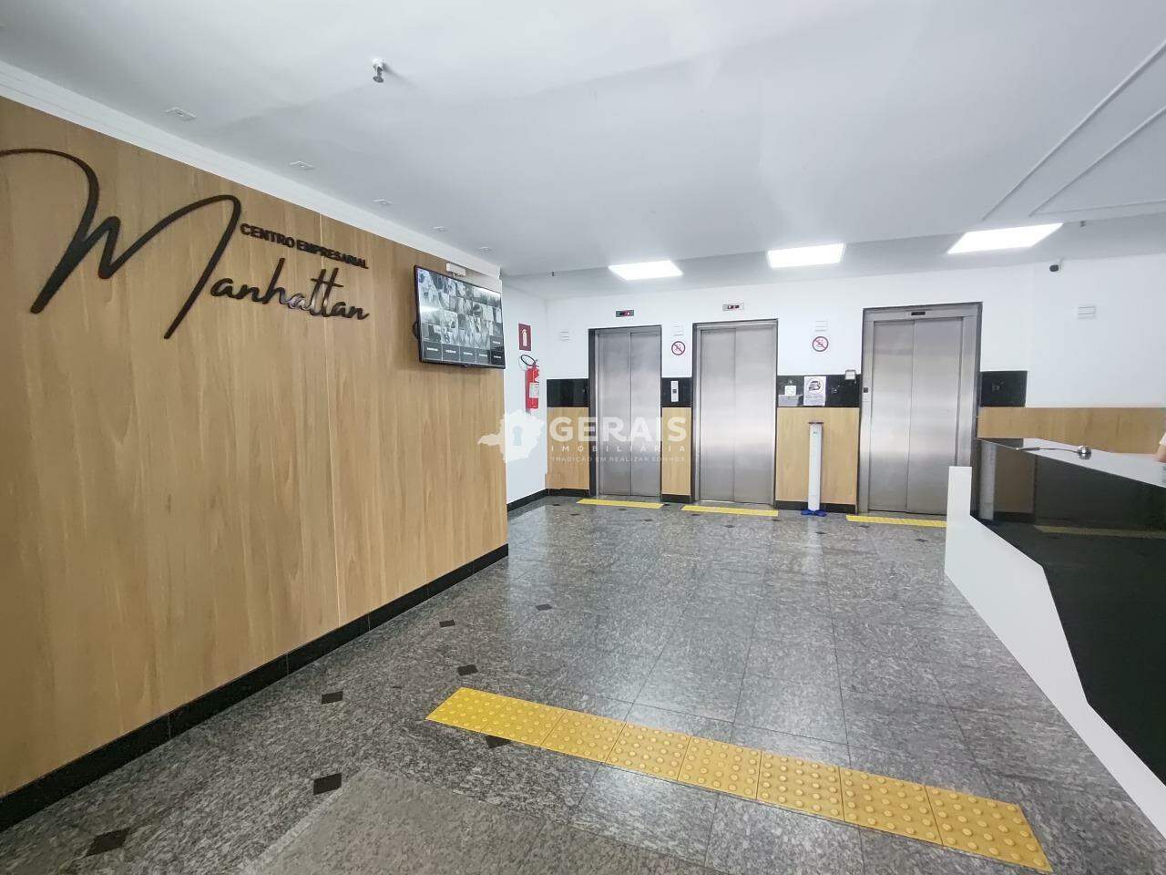 Sala para aluguel no CENTRO: 09- HALL DE ENTRADA