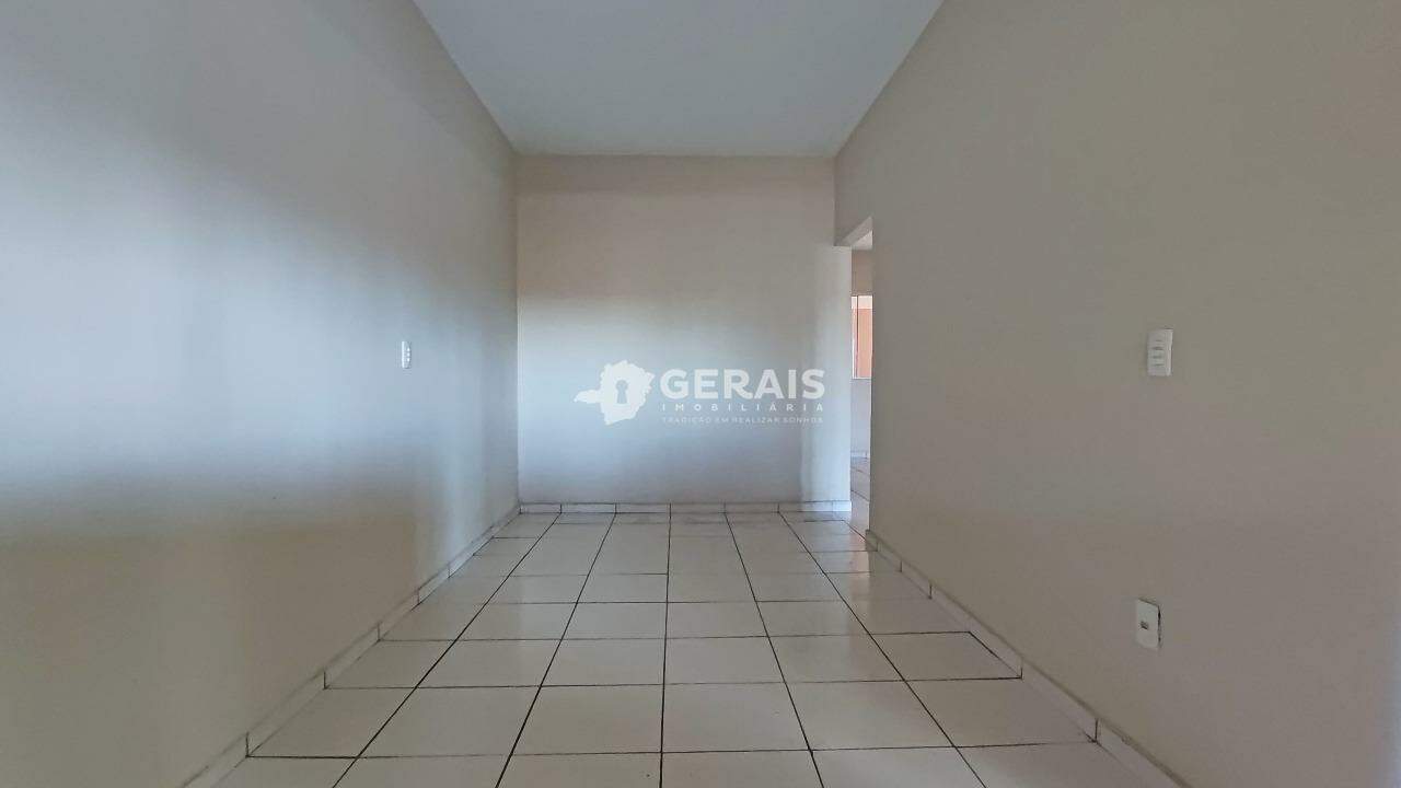 Casa para aluguel no Nossa Senhora das Graças: 03- SALA 01