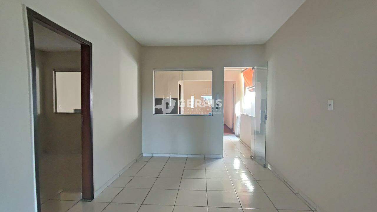 Casa para aluguel no Nossa Senhora das Graças: 06- COPA
