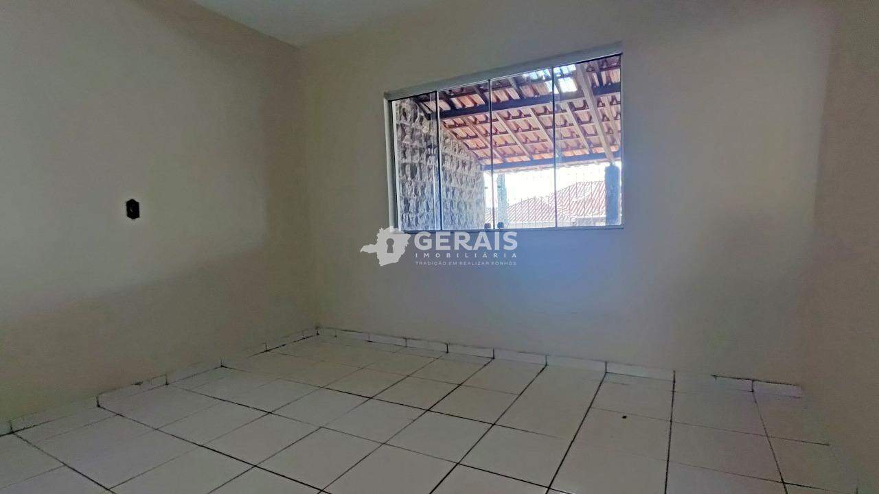 Casa para aluguel no Nossa Senhora das Graças: 08- QUARTO 02