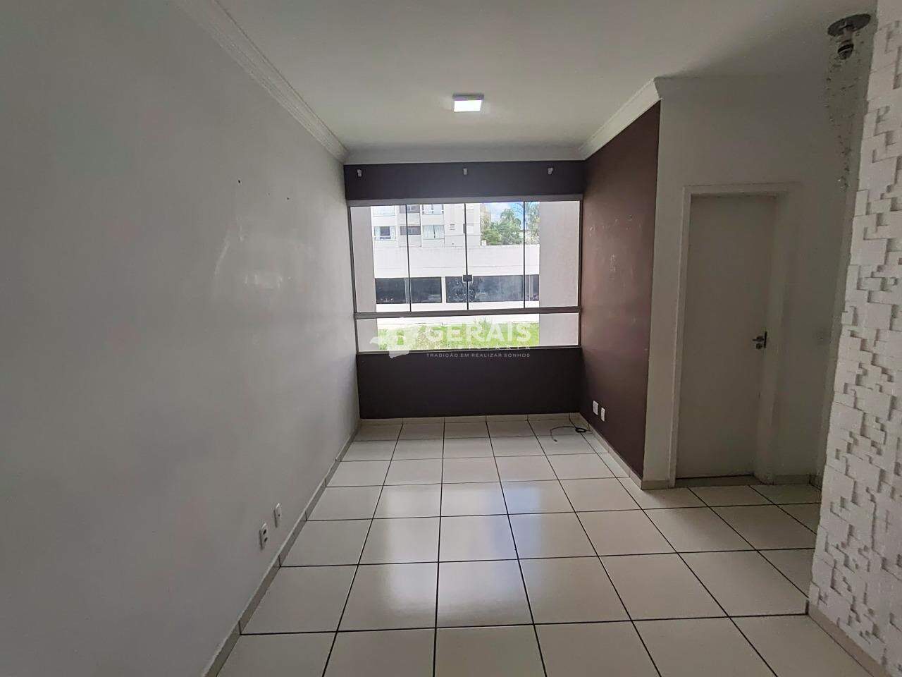 Apartamento para aluguel no PLANALTO: 02- SALA