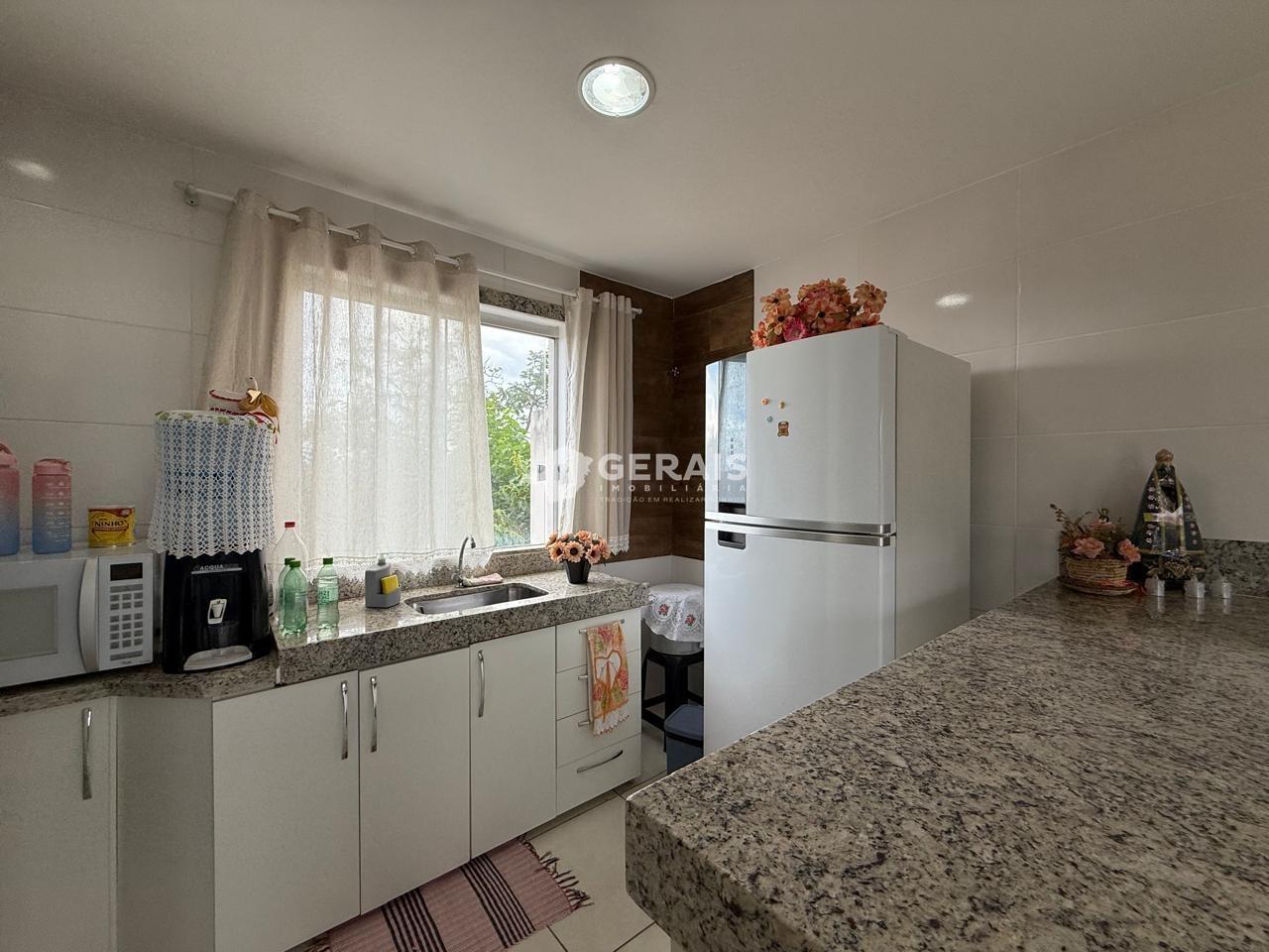 Sobrado à venda no DAVANUZE: 05- COZINHA