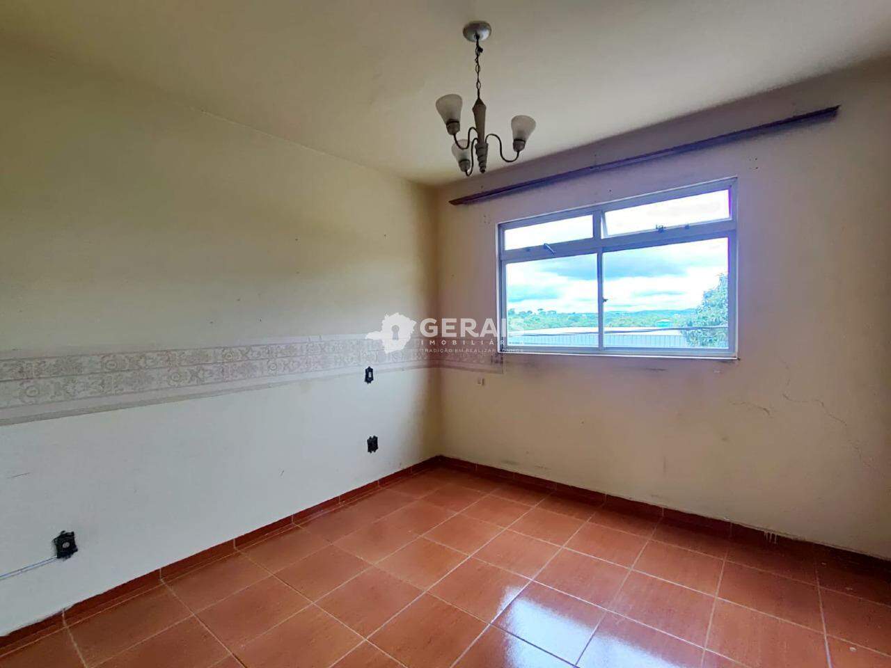Casa à venda no SANTA ROSA: 09 - QUARTO 03 SUÍTE