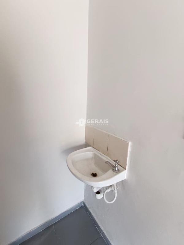 Loja para aluguel no CATALÃO: 06 - LAVABO