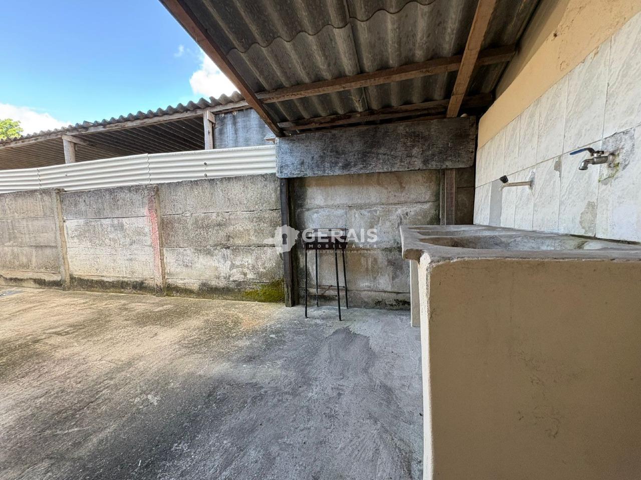 Casa para aluguel no SÃO SEBASTIÃO: 09 - ÁREA DE SERVIÇO