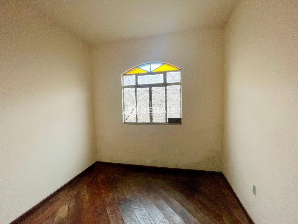 Casa para aluguel no SÃO JOSÉ: 06- QUARTO 01