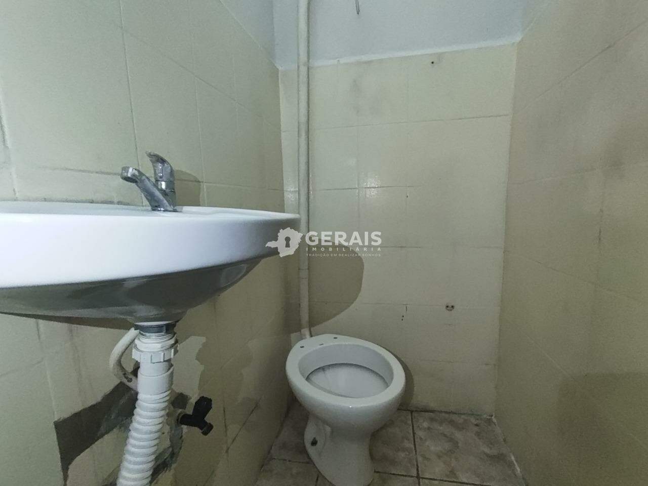 Loja para aluguel no VILA CRUZEIRO: 07 - BANHEIRO