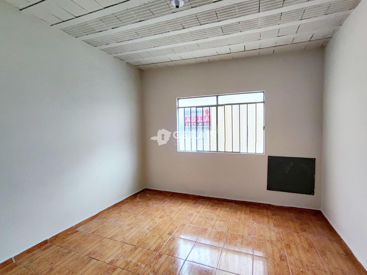 Casa para aluguel no BOM PASTOR: 05- QUARTO 01