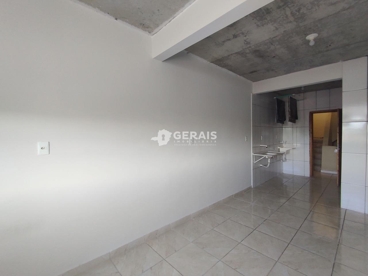 Kitnet para aluguel no JARDIM ALTEROSA: 04-  SALA / QUARTO