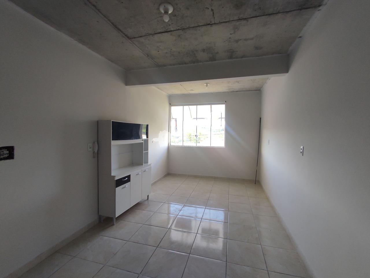 Kitnet para aluguel no JARDIM ALTEROSA: 03- SALA / QUARTO