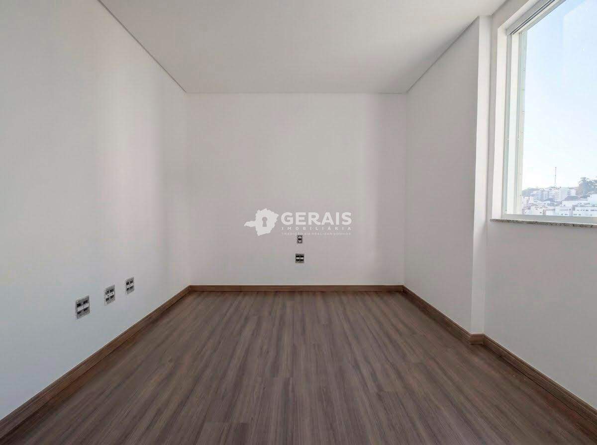 Apartamento à venda no CENTRO: 05- QUARTO 01