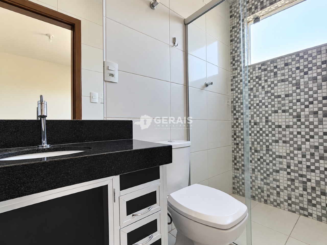 Apartamento para aluguel no INTERLAGOS: 07- BANHO SUÍTE 