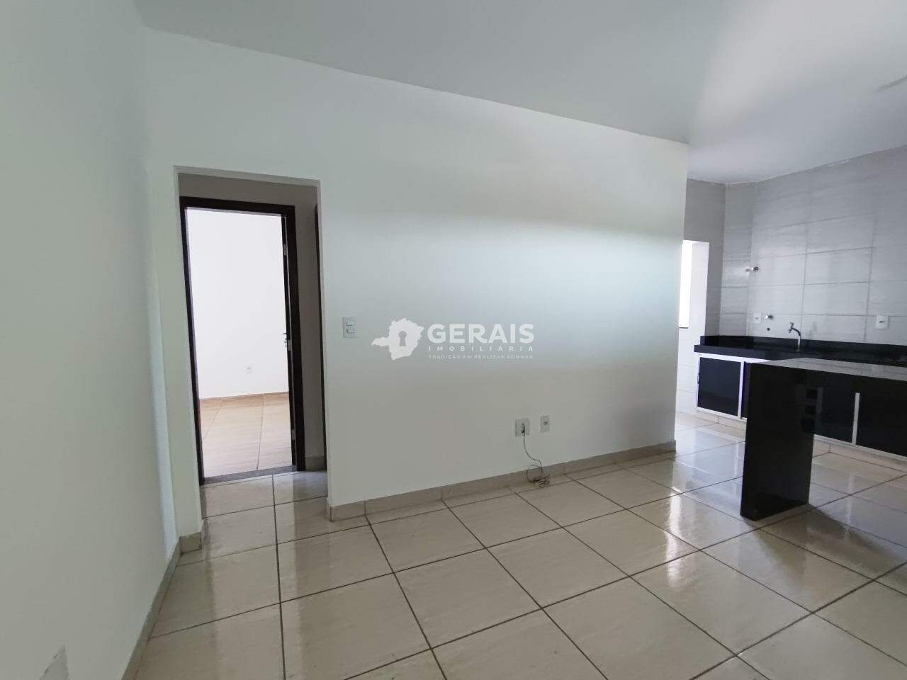 Apartamento para aluguel no INTERLAGOS: 04- SALA 