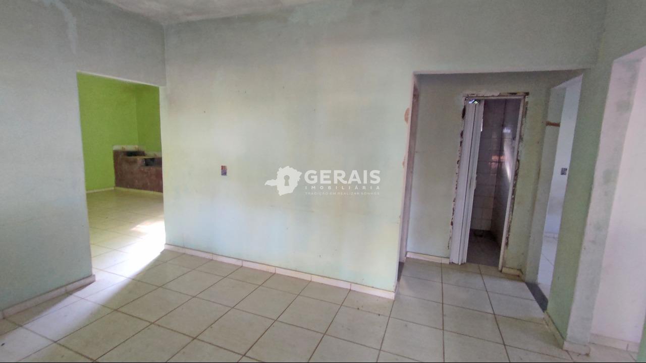 Lote à venda no CHACARAS SIAROM: 10- SALA
