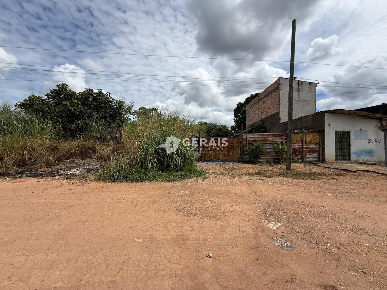 Lote à venda no IPANEMA: 02 - LOTE