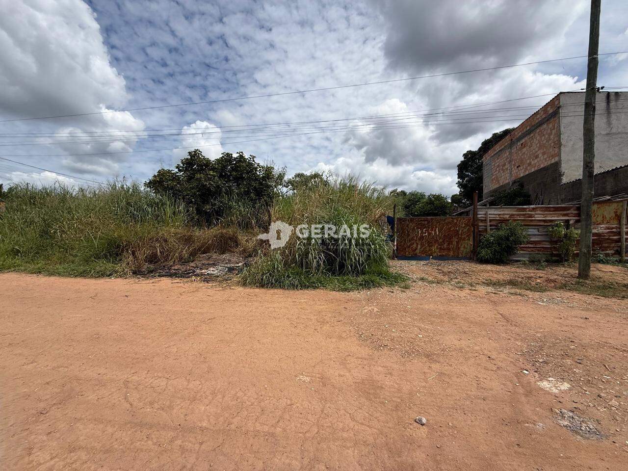 Lote à venda no IPANEMA: 01 - LOTE