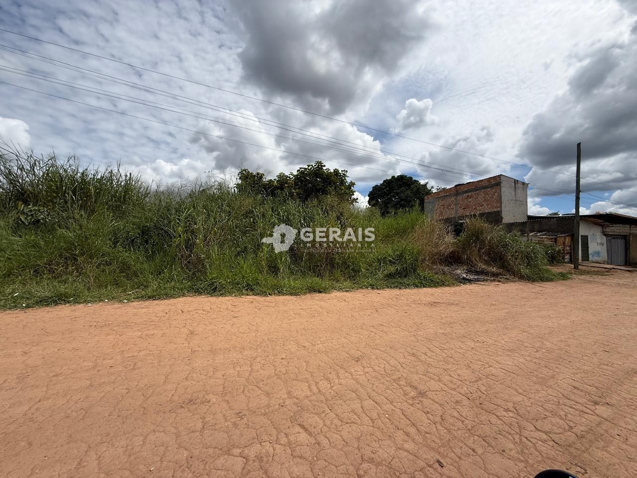 Lote à venda no IPANEMA: 02 - LOTE