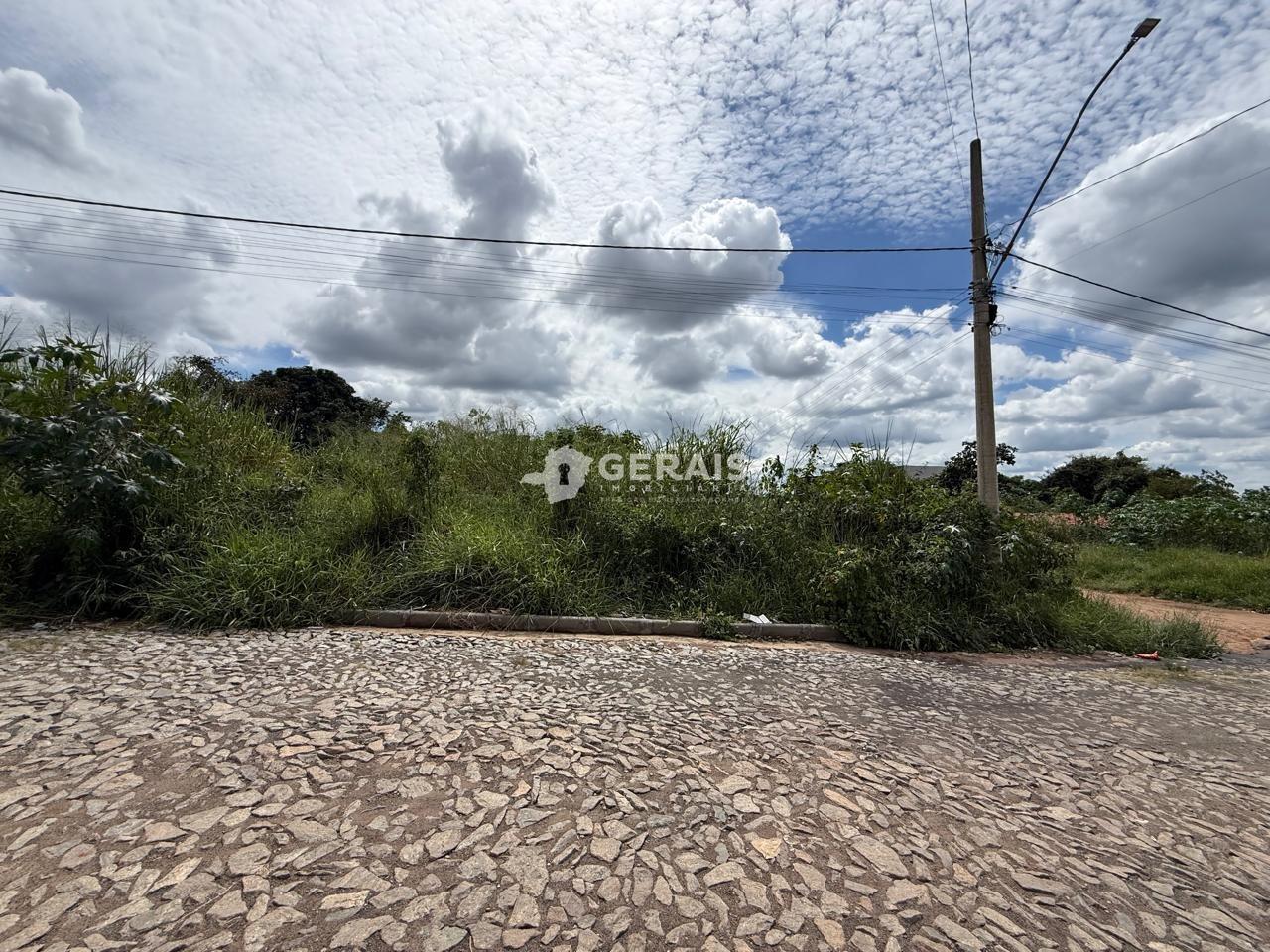 Lote à venda no IPANEMA: 01 - LOTE