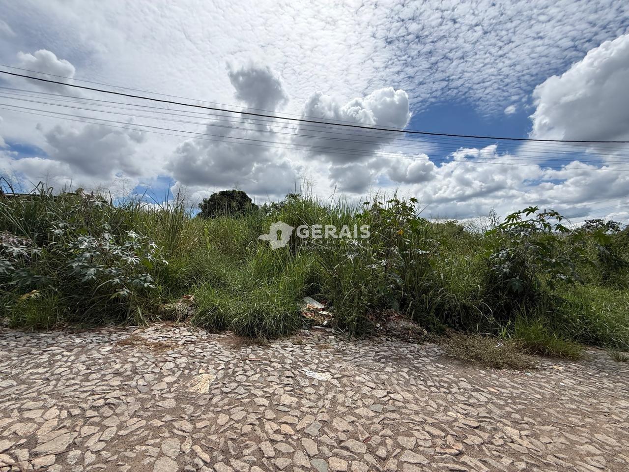 Lote à venda no IPANEMA: 01 - LOTE