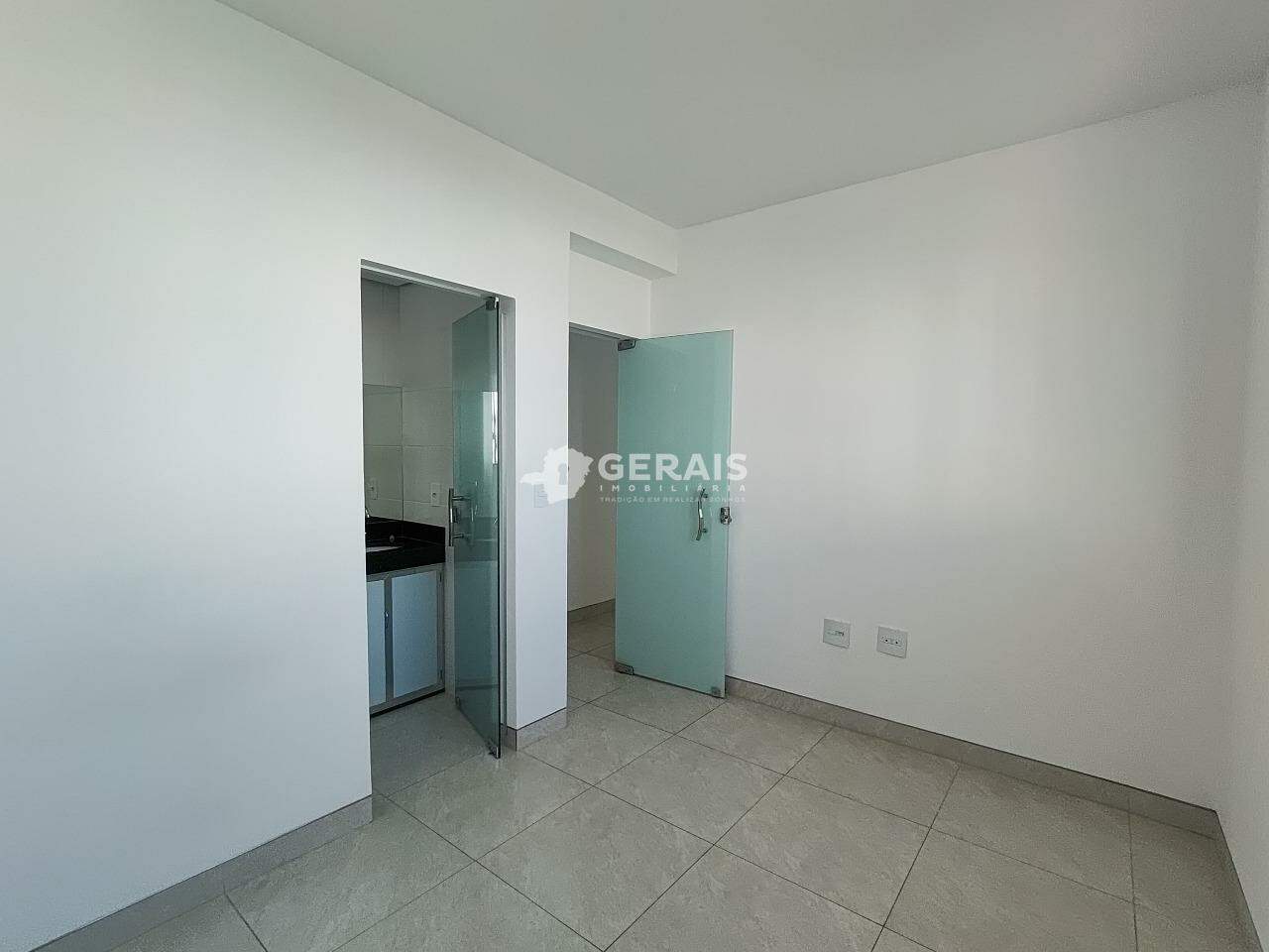 Apartamento à venda no PLANALTO: 06 - QUARTO SUÍTE