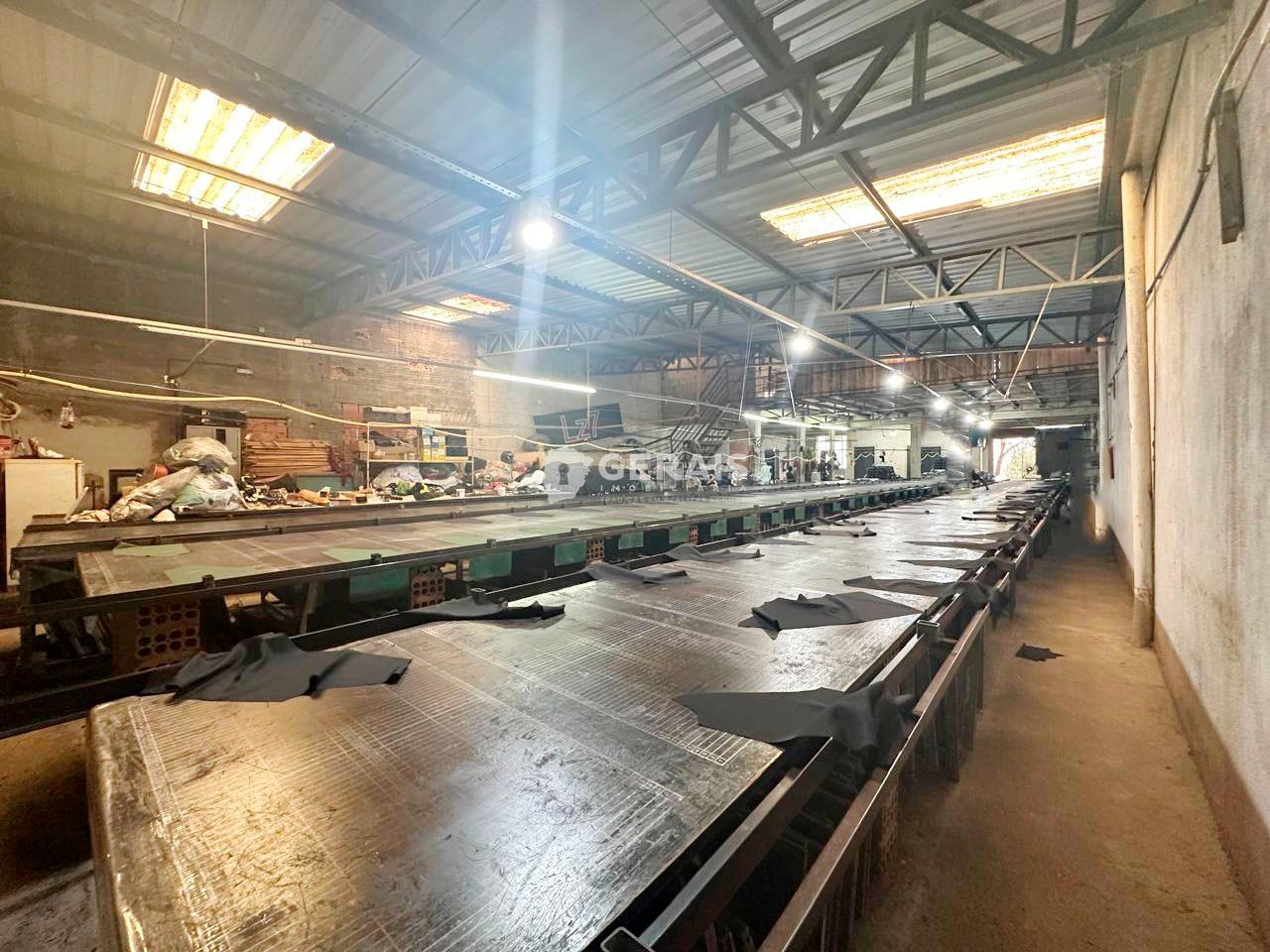 Galpão à venda no SÃO ROQUE: 03- GALPÃO