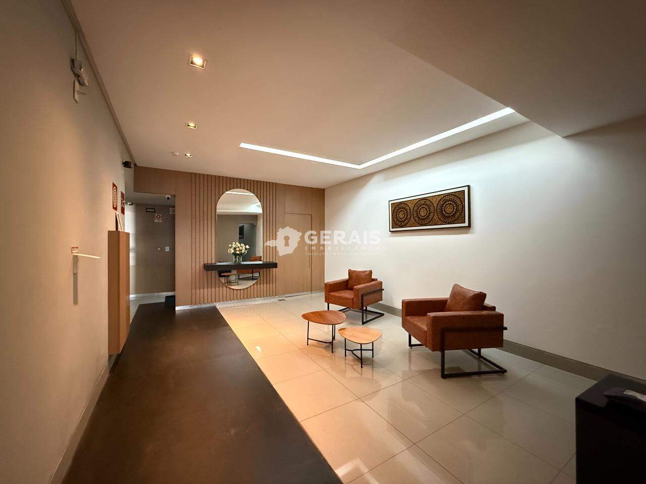 Apartamento para aluguel no CENTRO: 03- HALL DE ENTRADA