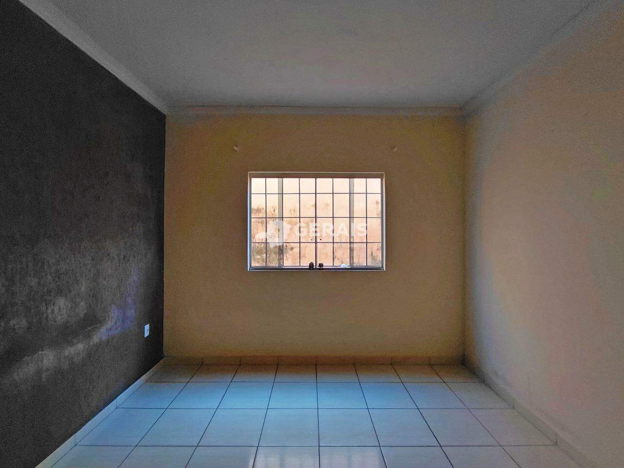 Casa para aluguel no SANTA ROSA: 07- QUARTO SUÍTE