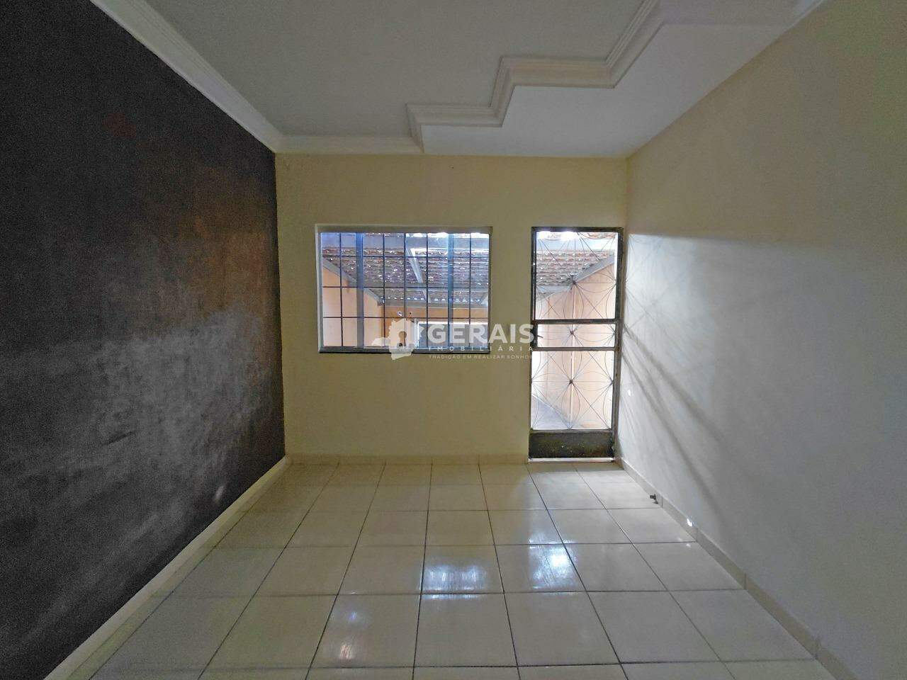Casa para aluguel no SANTA ROSA: 03- SALA