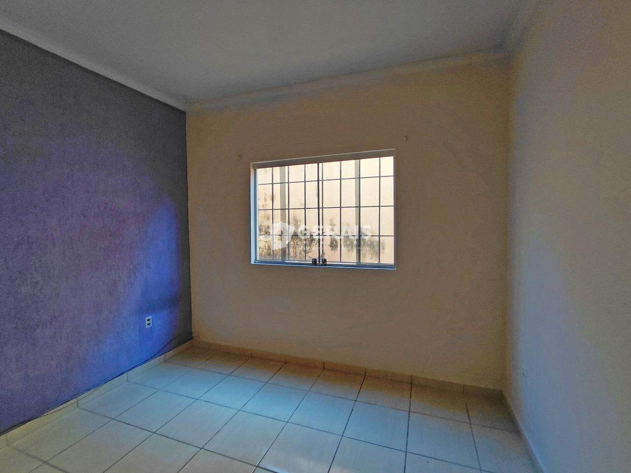 Casa para aluguel no SANTA ROSA: 06- QUARTO 02