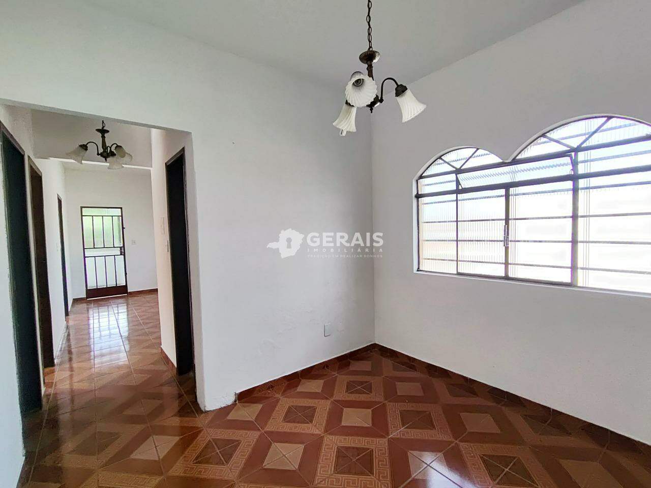 Casa para aluguel no SÃO ROQUE: 03- SALA