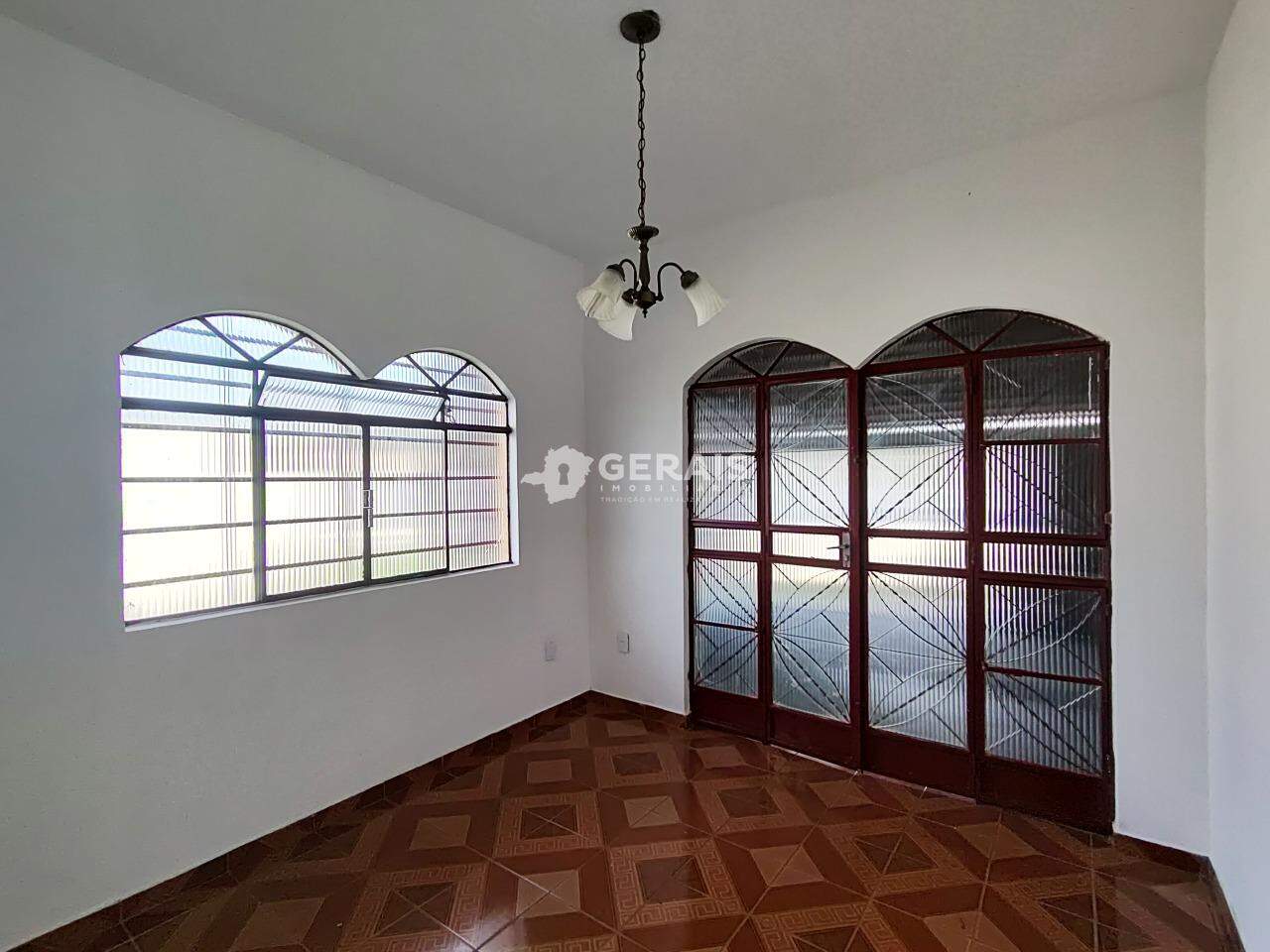 Casa para aluguel no SÃO ROQUE: 04- SALA