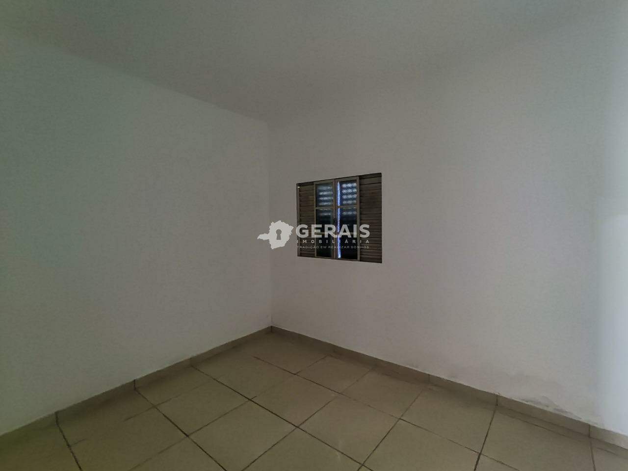 Casa para aluguel no MANOEL VALINHAS: 08- QUARTO 03