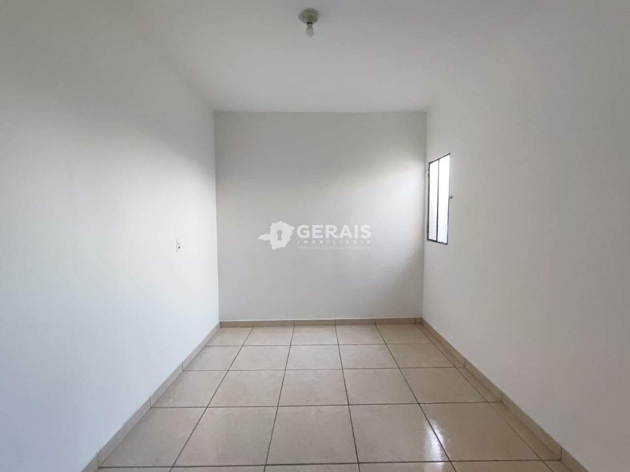 Casa para aluguel no MANOEL VALINHAS: 09- QUARTO 04