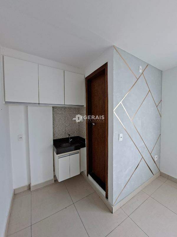 Sala para aluguel no CENTRO: 06 - LAVABO