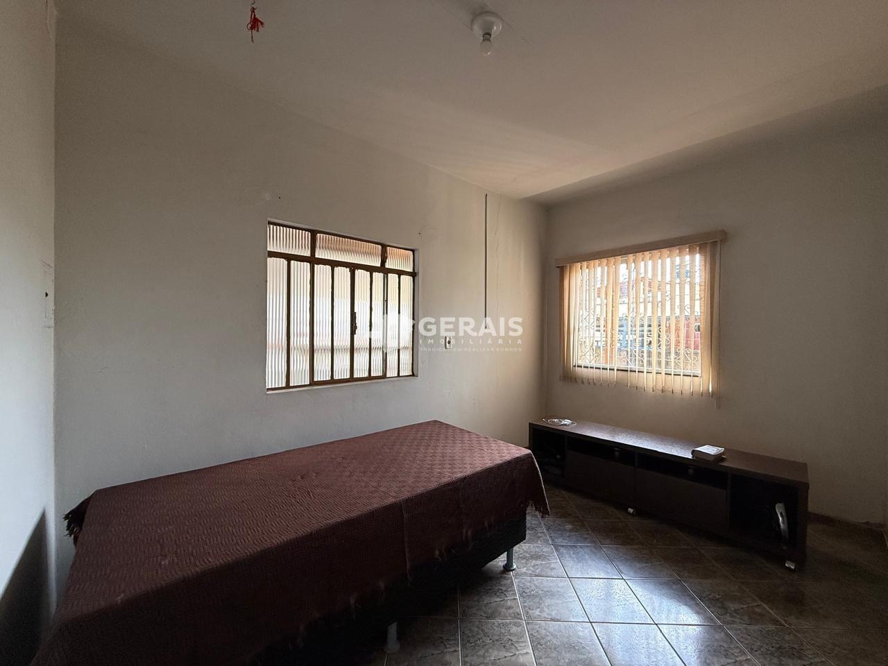 Casa à venda no MORADA NOVA: 06- QUARTO 01