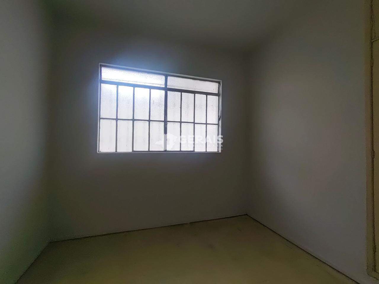 Casa para aluguel no ESPLANADA: 06- QUARTO 01