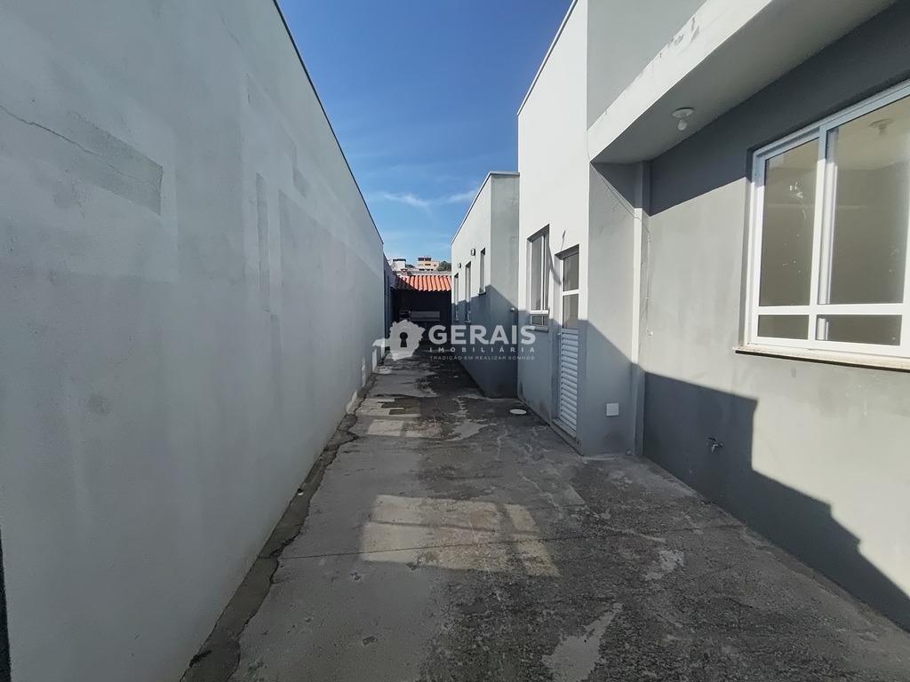 Casa para aluguel no CAMPINA VERDE: 09 - GARAGEM